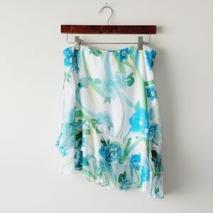 3/$25 🍓 Star City floral high and‎ low Y2K skirt size 7